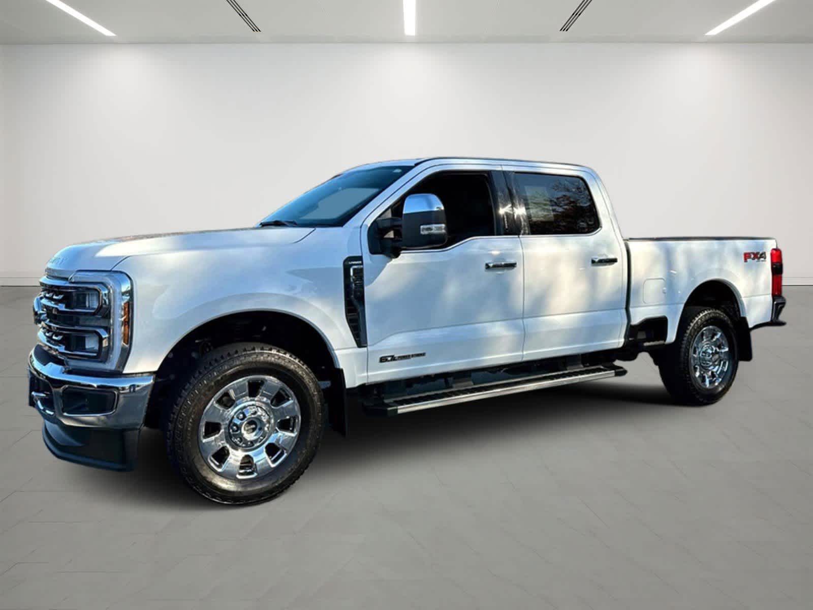 2024 Ford F-350 Super Duty Lariat's photo