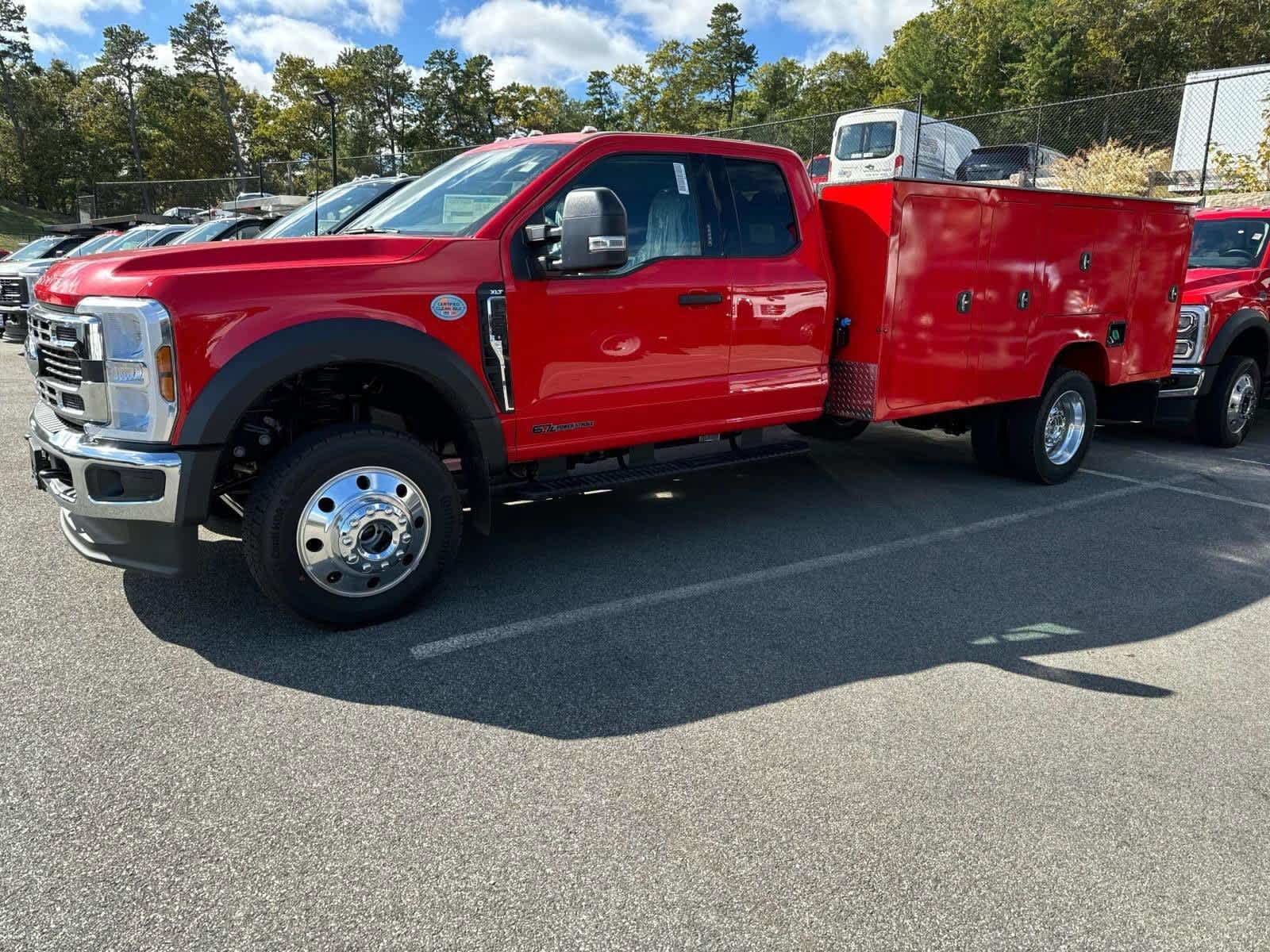 2024 Ford F-550 Super Duty Chassis Cab XLT's photo