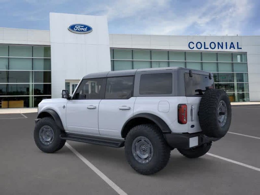 New 2025 Ford Bronco Outer Banks SUV