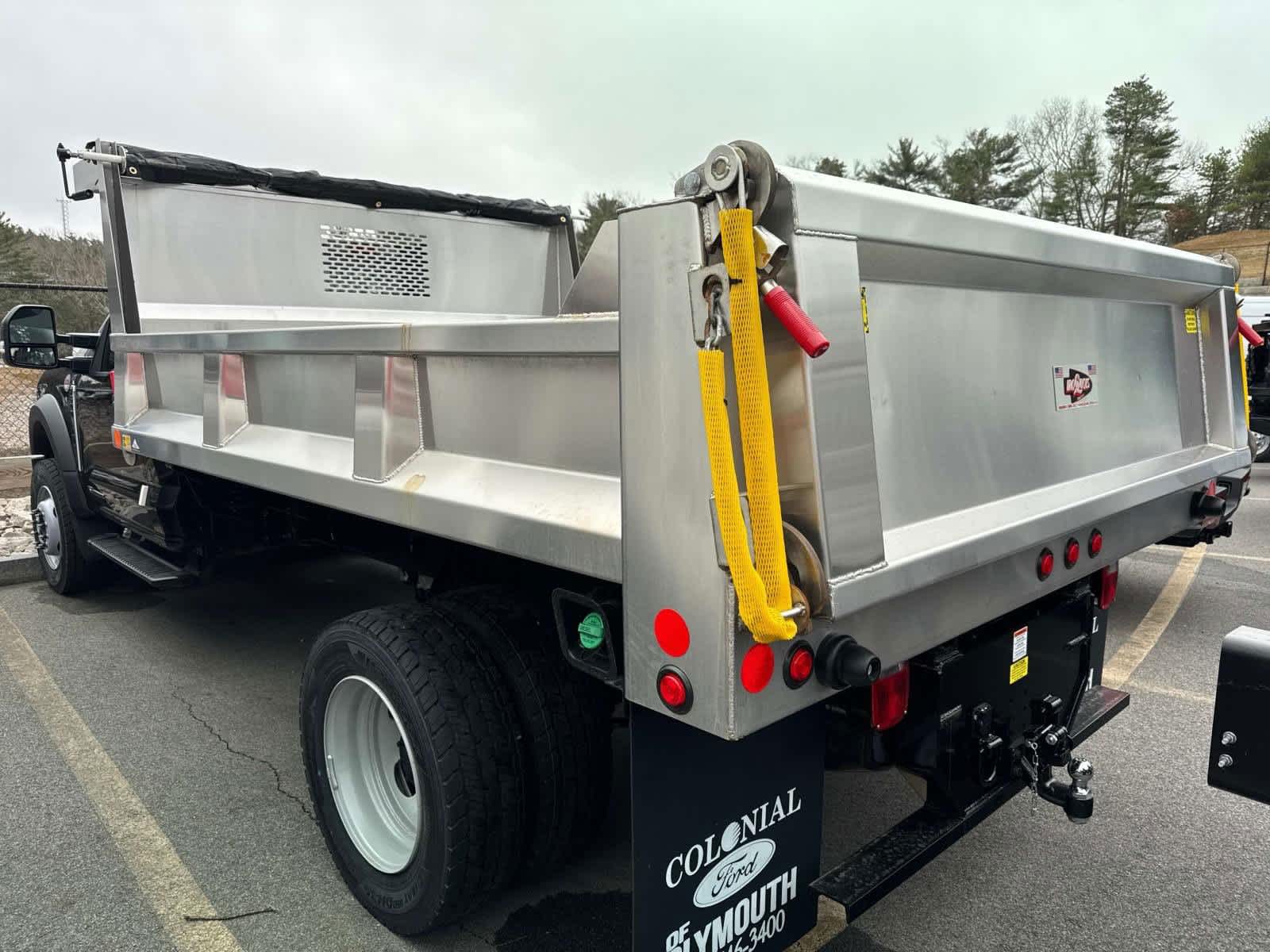 2024 Ford F-600 photo 2