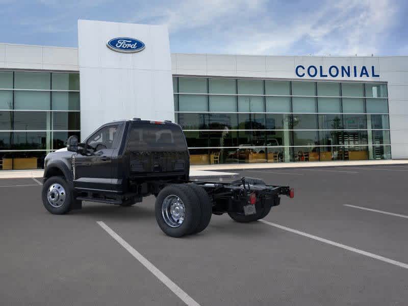 2026 Ford F-550 photo 2