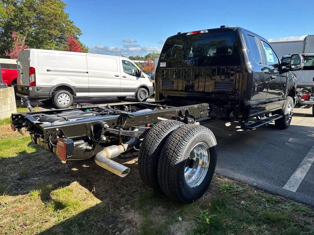 New 2026 Ford F-350 Chassis 4WD Supercab 168 WB 60 CA Truck Super Cab