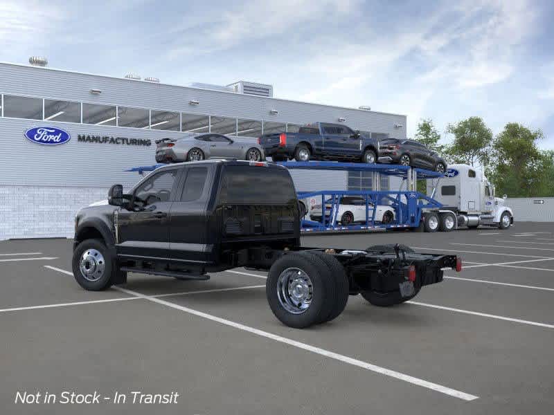 2026 Ford F-550 photo 2