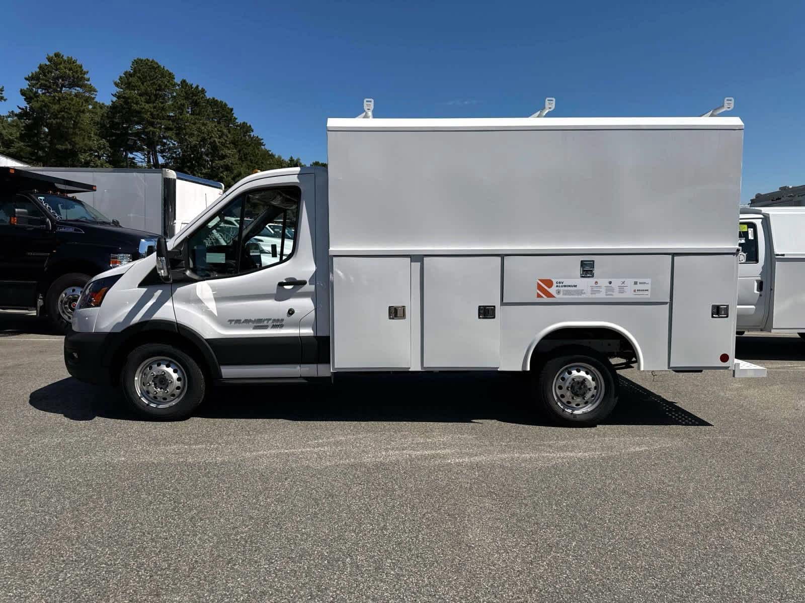 2024 Ford Transit photo 2