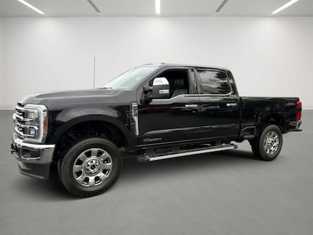 2025 Ford Super Duty F-250 Pickup Lariat 4WD Crew Cab 6.75 Box Truck Crew Cab