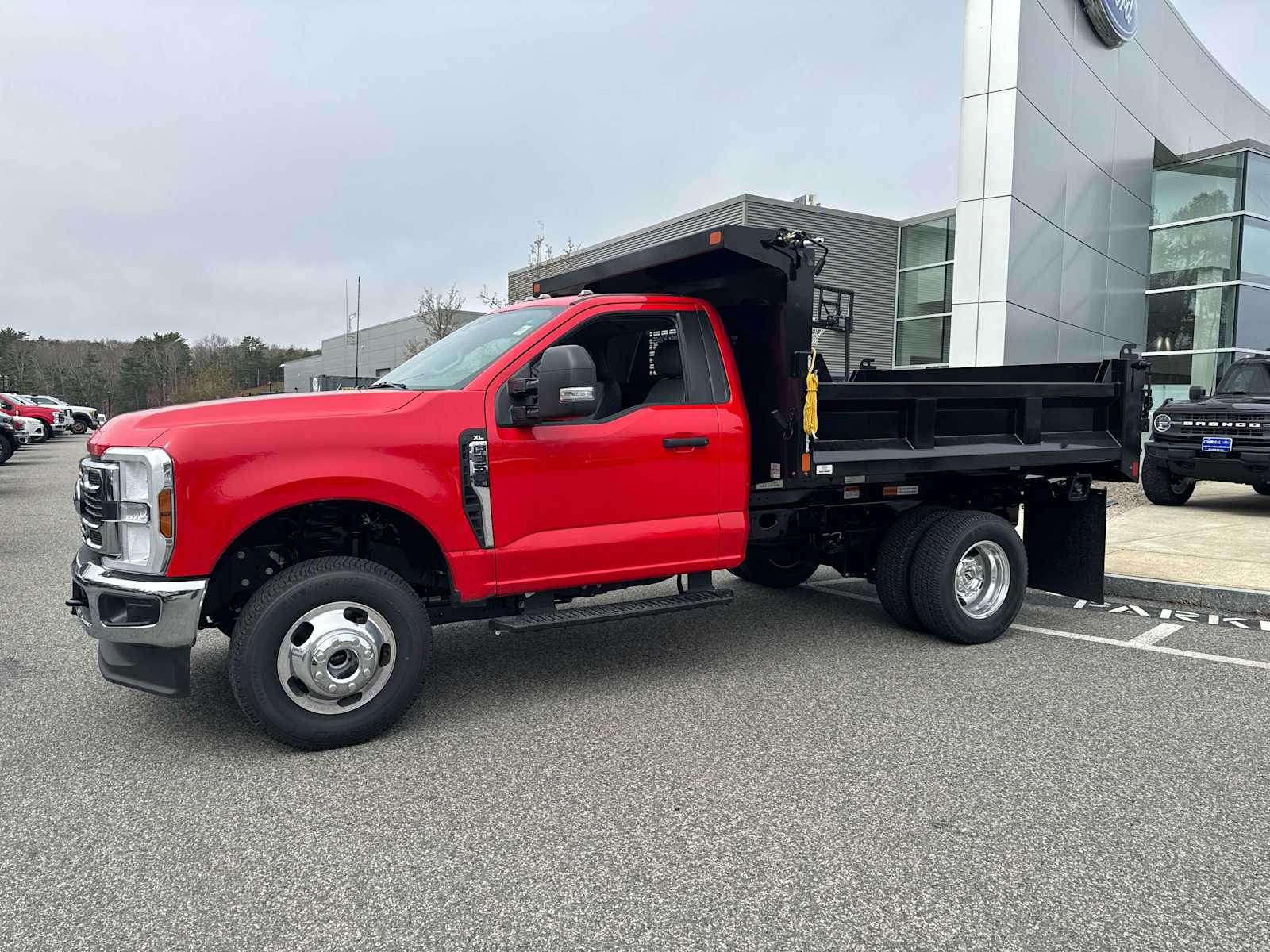 2025 Ford F-350 XL 4x4 Regular Cab 145-In DRW's photo
