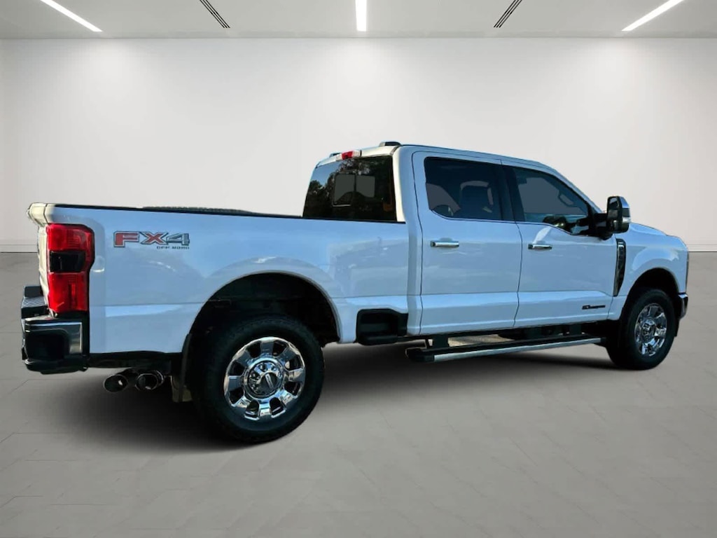 Used 2024 Ford Super Duty F-350 SRW Lariat