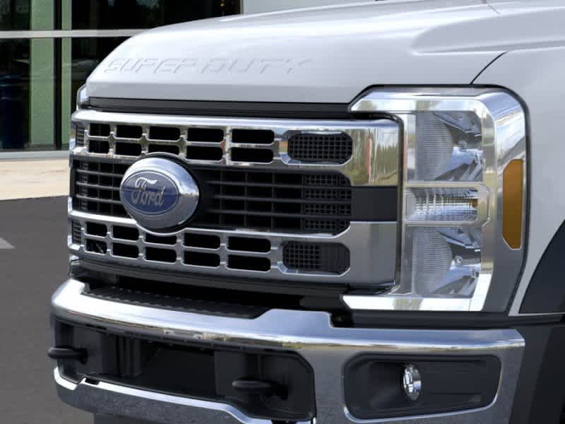 2025 Ford F-600 Super Duty Chassis Cab XL - Photo 17