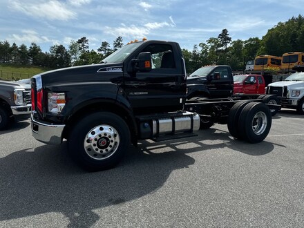 2025 Ford F-750 DIESEL DUMP Reg Cab Truck Regular Cab