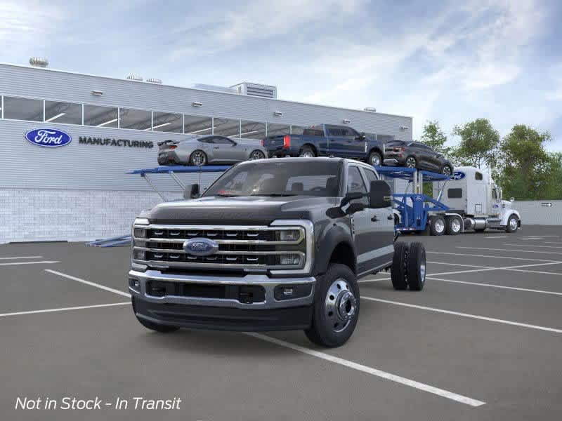 2026 Ford F-550 photo 2