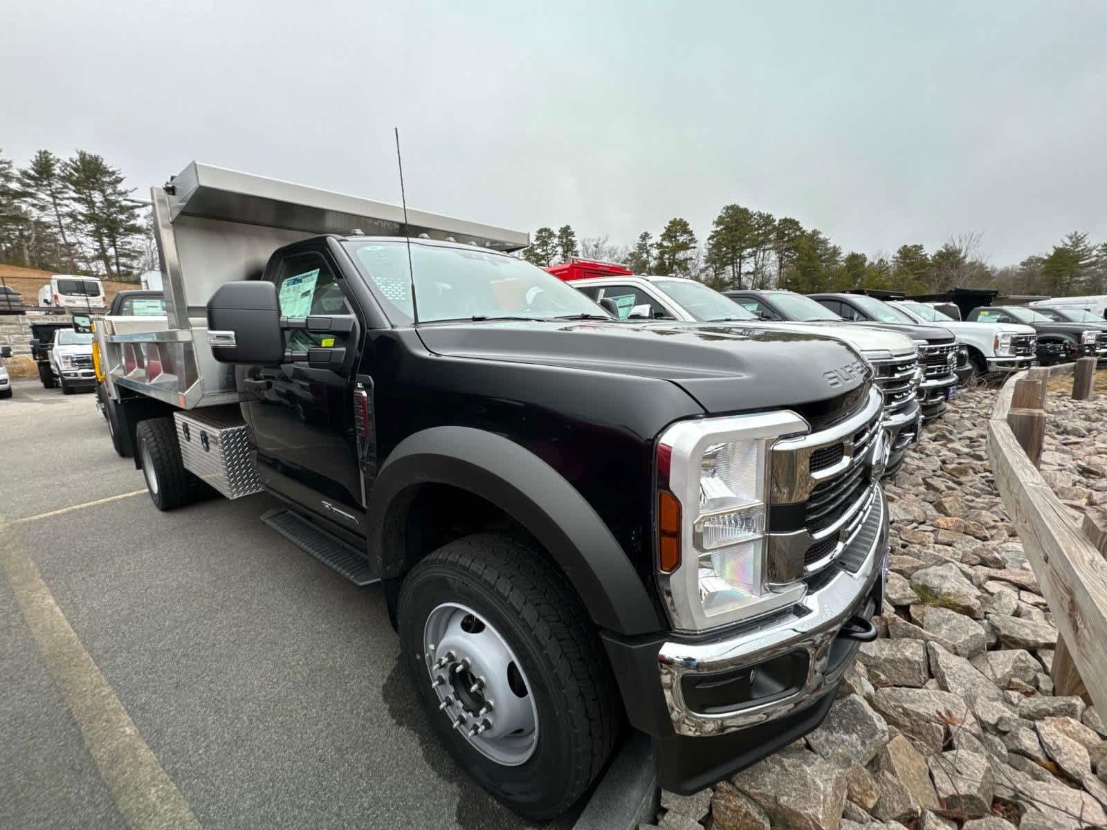 2024 Ford F-600 photo 4