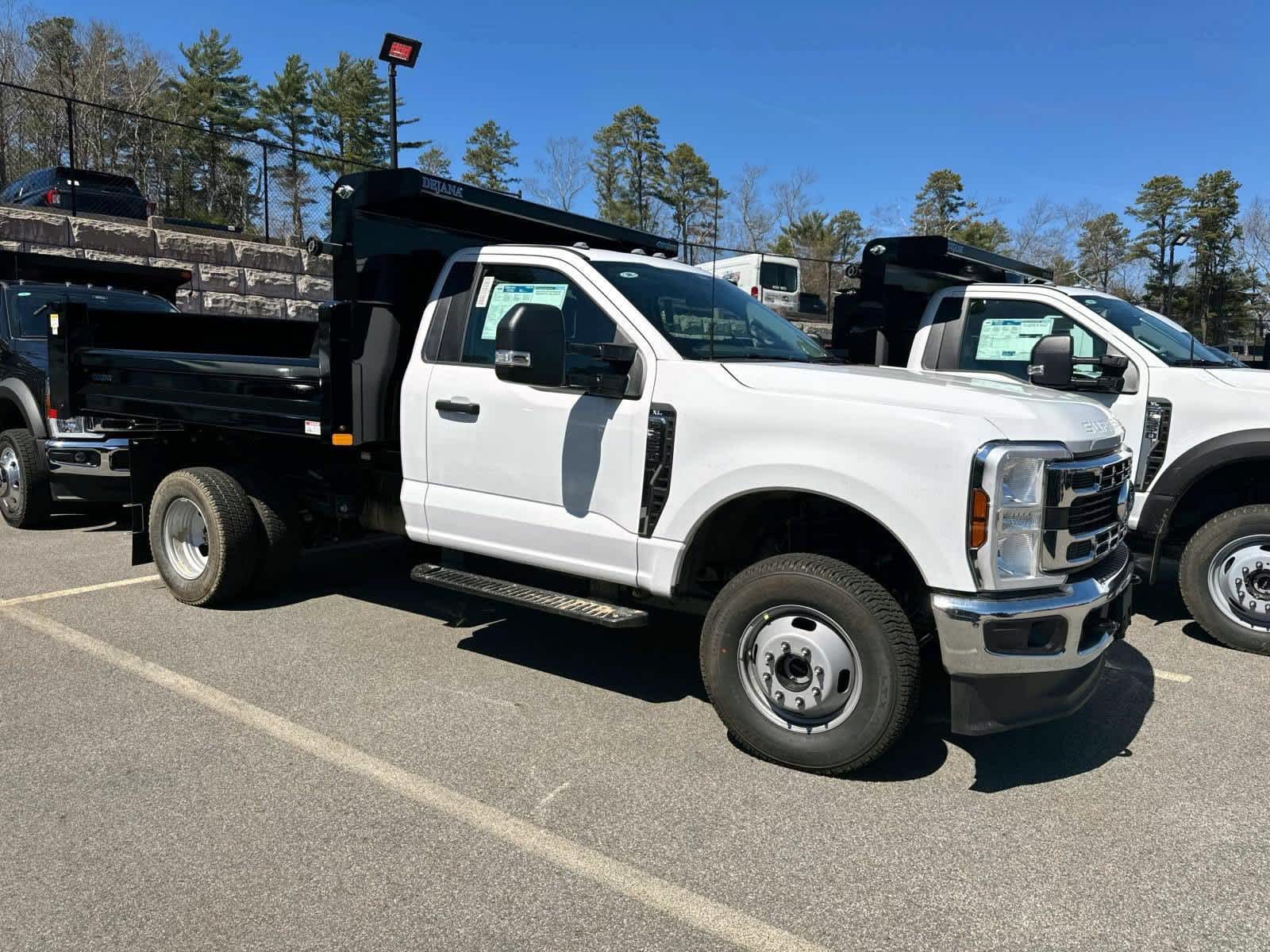 2026 Ford F-350 Super Duty Chassis Cab