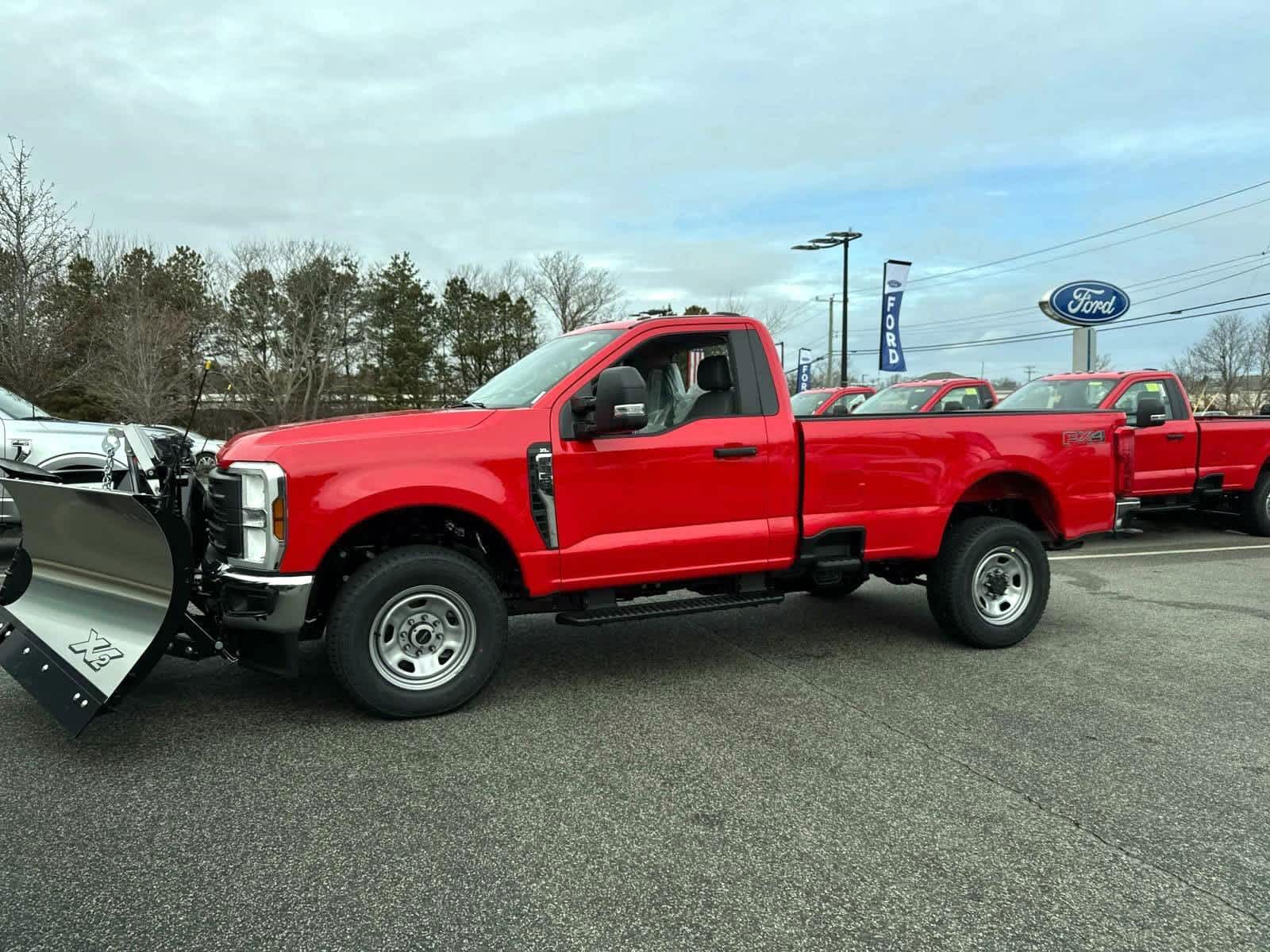 2026 Ford F-350 Super Duty XL's photo