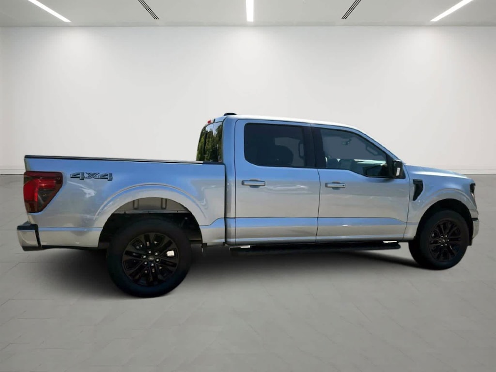 Used 2024 Ford F-150 XLT 4WD Supercrew 5.5 Box 4WD SuperCrew 5.5 Box
