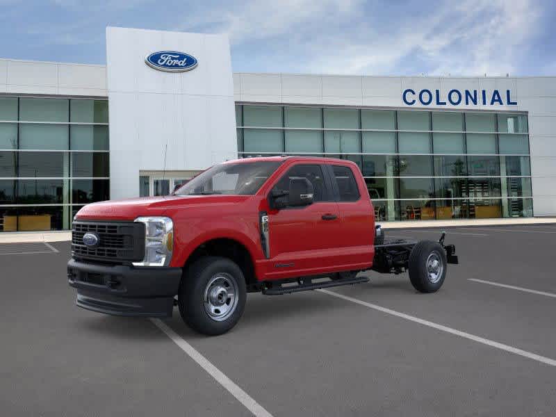 2026 Ford F-350 Super Duty Chassis Cab XL's photo