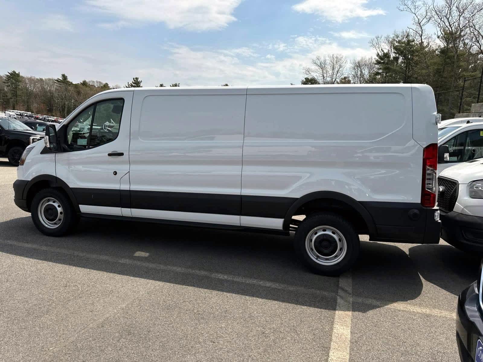 2024 Ford Transit Cargo photo 3