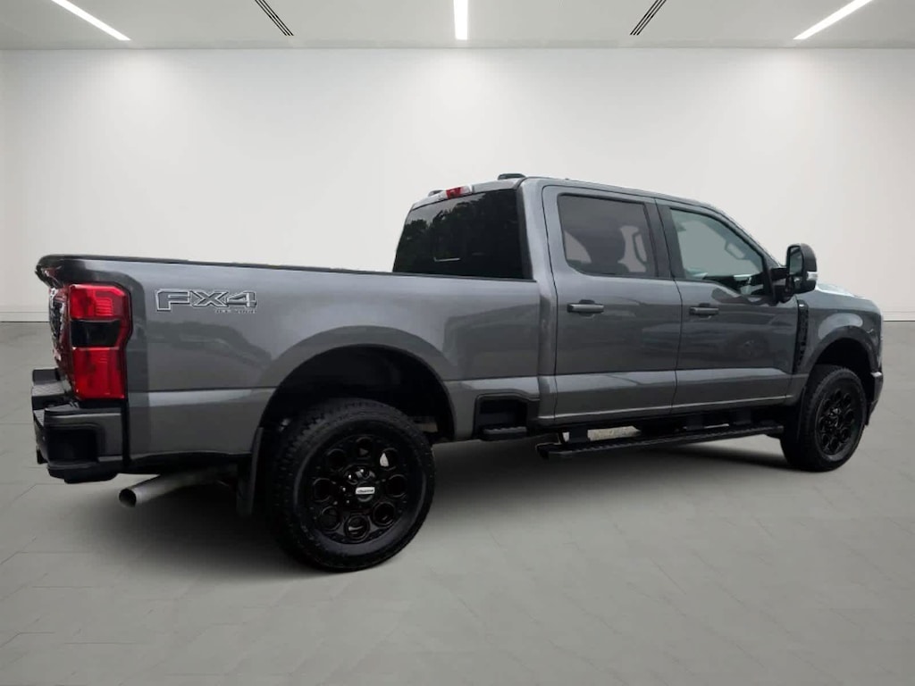 Used 2024 Ford Super Duty F-350 SRW XLT 4WD Crew Cab 6.75 Box 4WD Crew Cab 6.75 Box