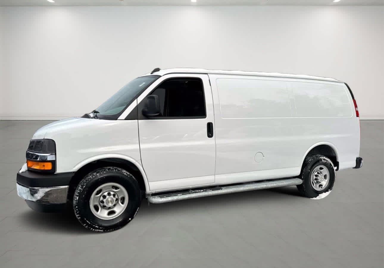 2024 Chevrolet Express 2500 1WT SWB's photo
