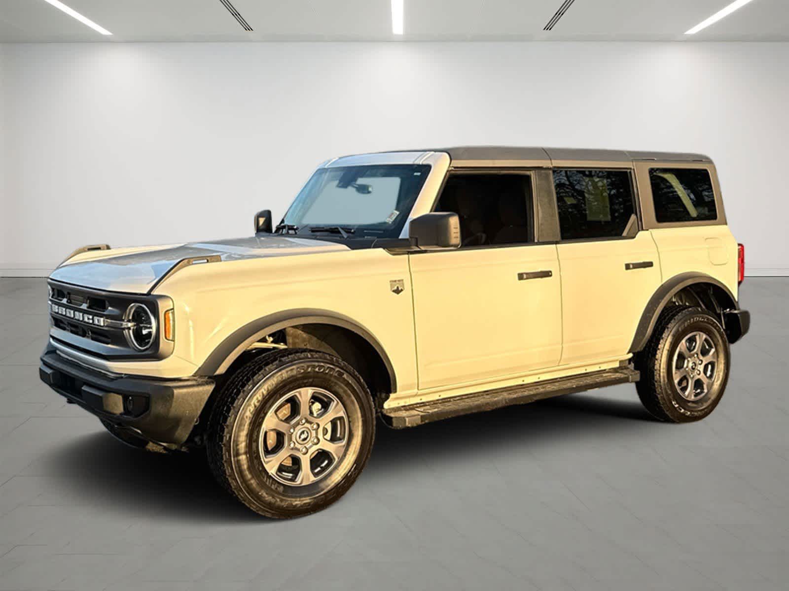 2023 Ford Bronco 4-Door Big Bend's photo