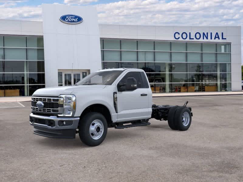 2026 Ford F-350 Super Duty Chassis Cab