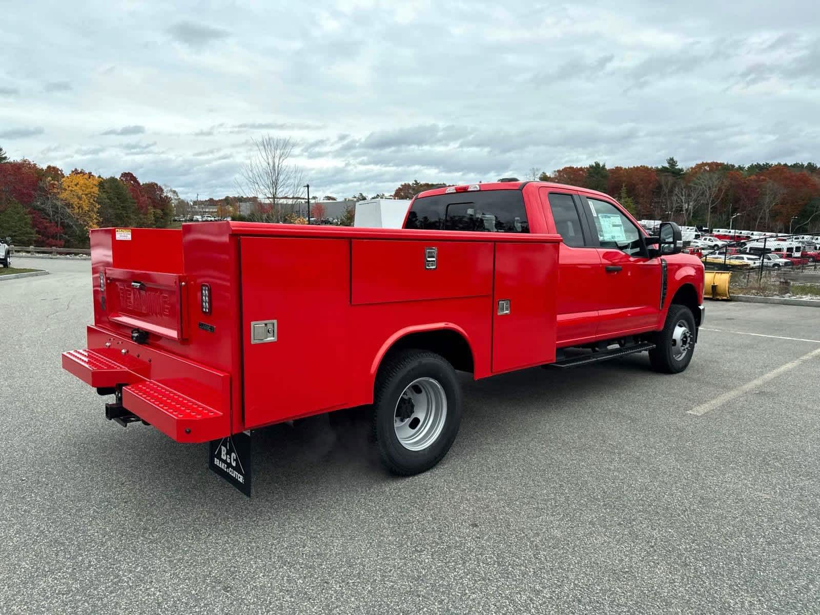 2026 Ford F-350 photo 4