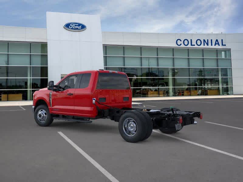 2026 Ford F-350 XLT photo 2