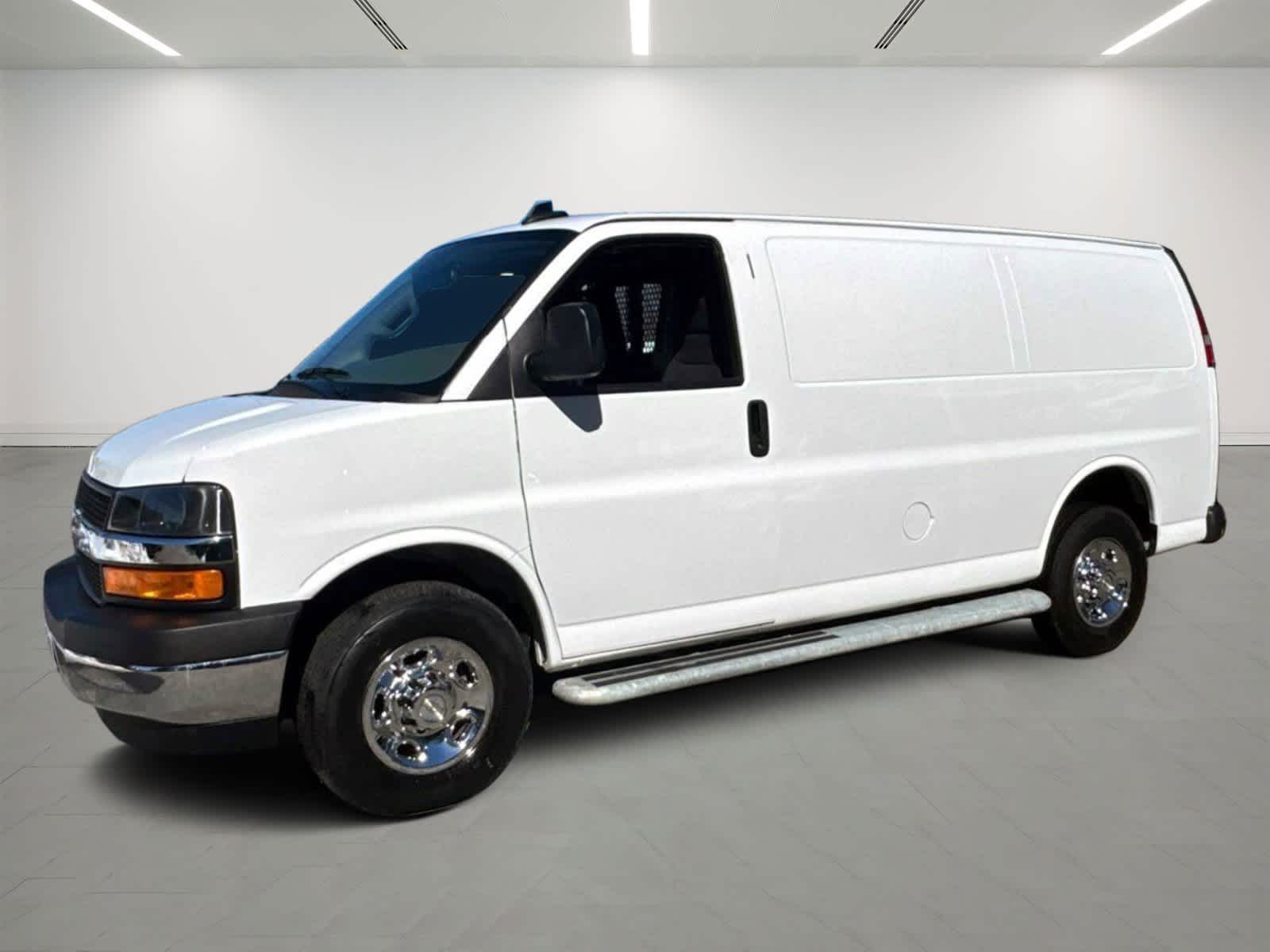 2024 Chevrolet Express 2500 1WT SWB's photo