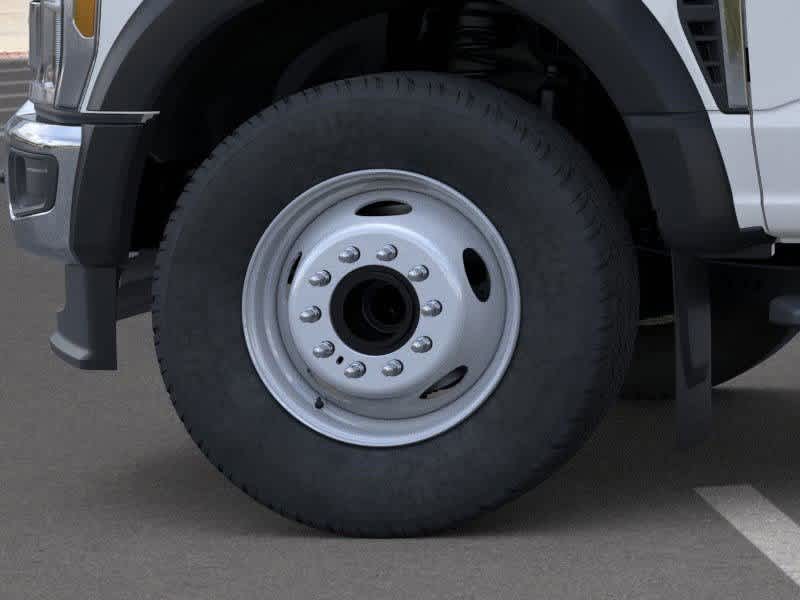 2025 Ford F-600 Super Duty Chassis Cab XL - Photo 19