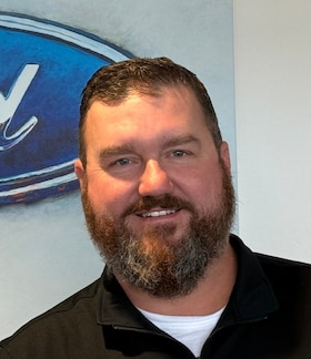 Staff member Joe Dziedzic from ID_4118e4f226a0