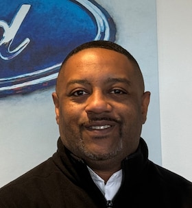 Staff member Raoul Jacques from ID_48b059ac5b2e