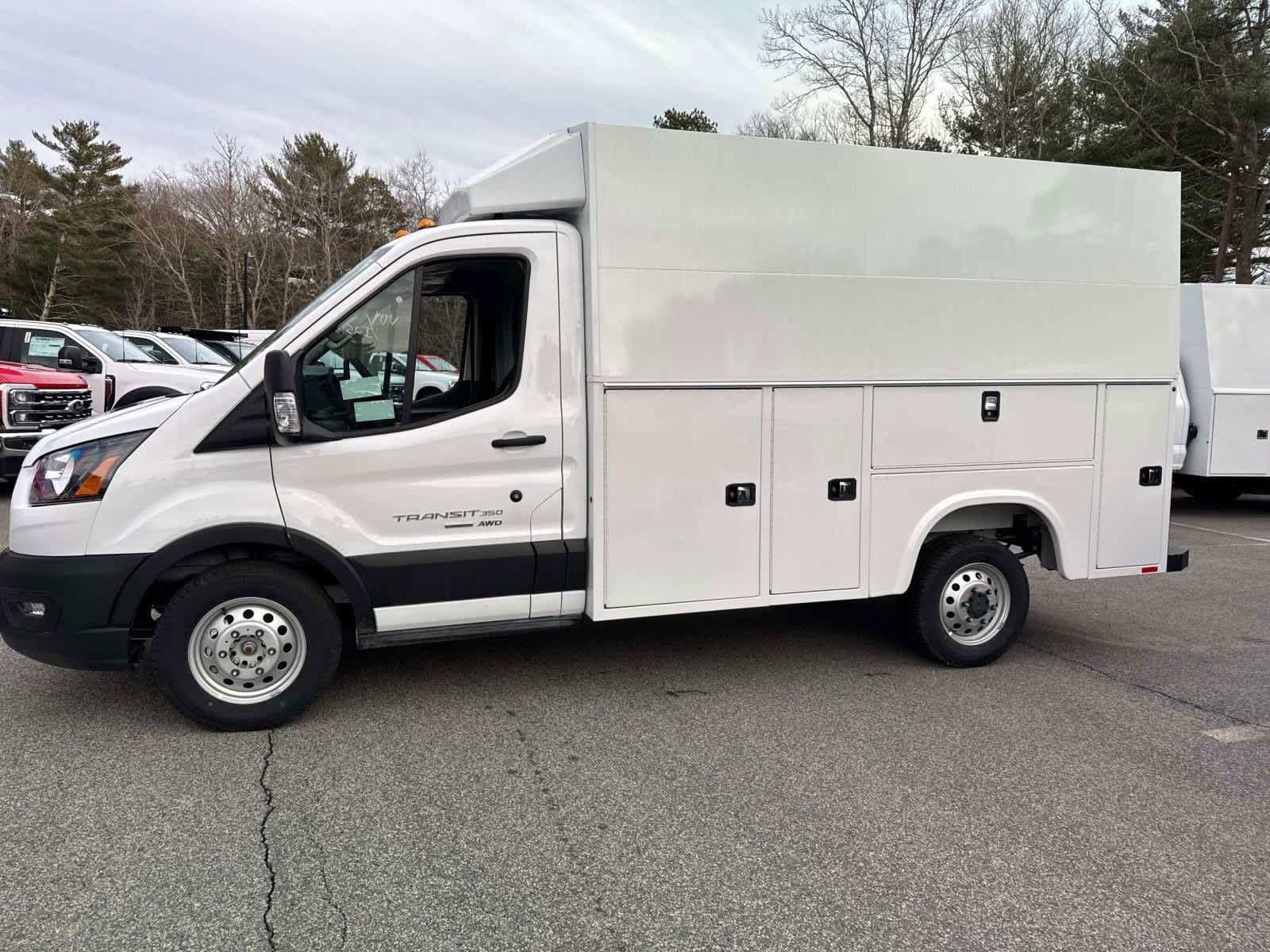 2024 Ford Transit photo 2