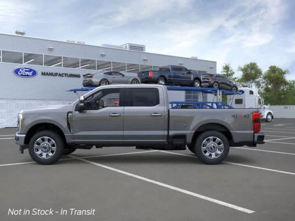 New 2026 Ford Super Duty F-350 Lariat Truck Crew Cab