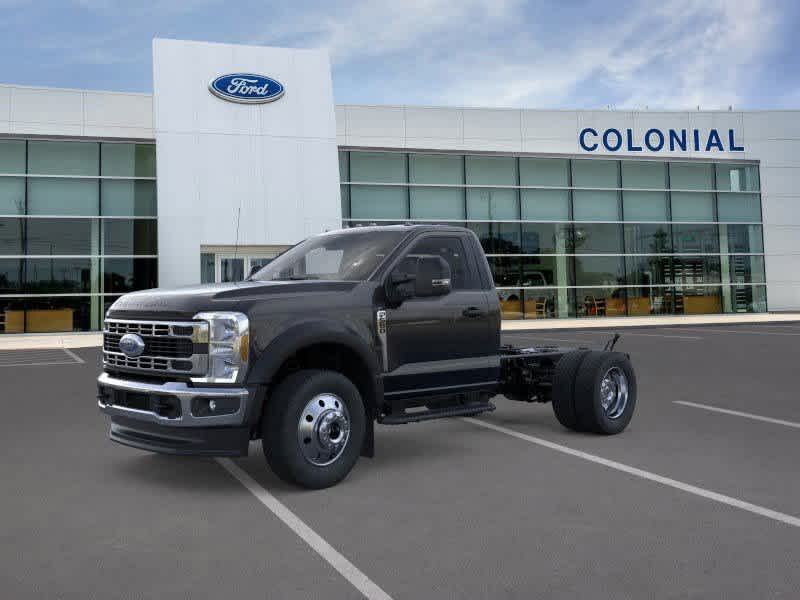 2026 Ford F-550 Super Duty Chassis Cab XLT's photo
