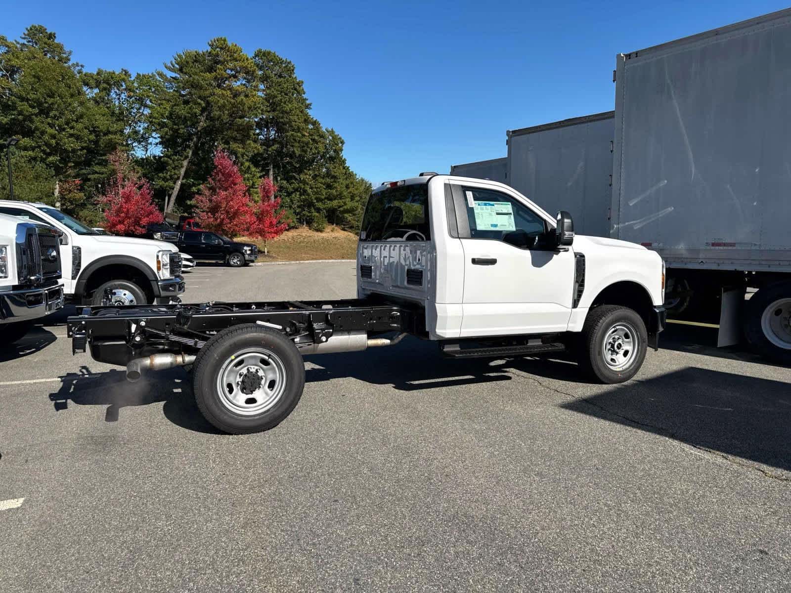 2026 Ford F-350 photo 4