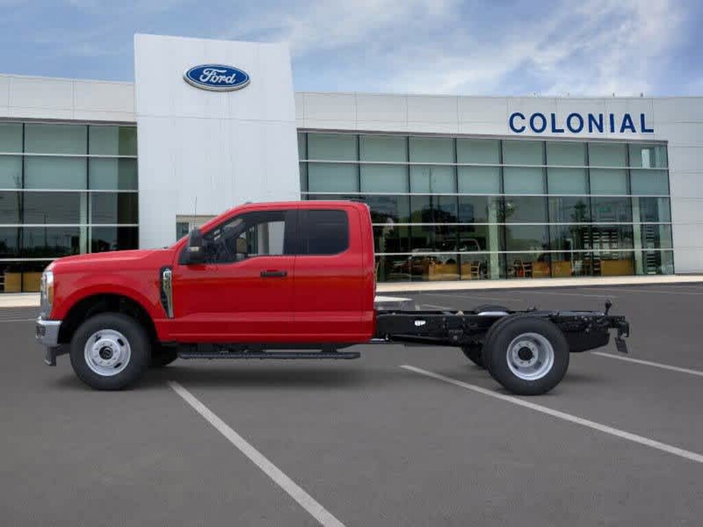 New 2026 Ford F-350 Chassis XL 4WD Supercab 168 WB 60 CA Truck Super Cab
