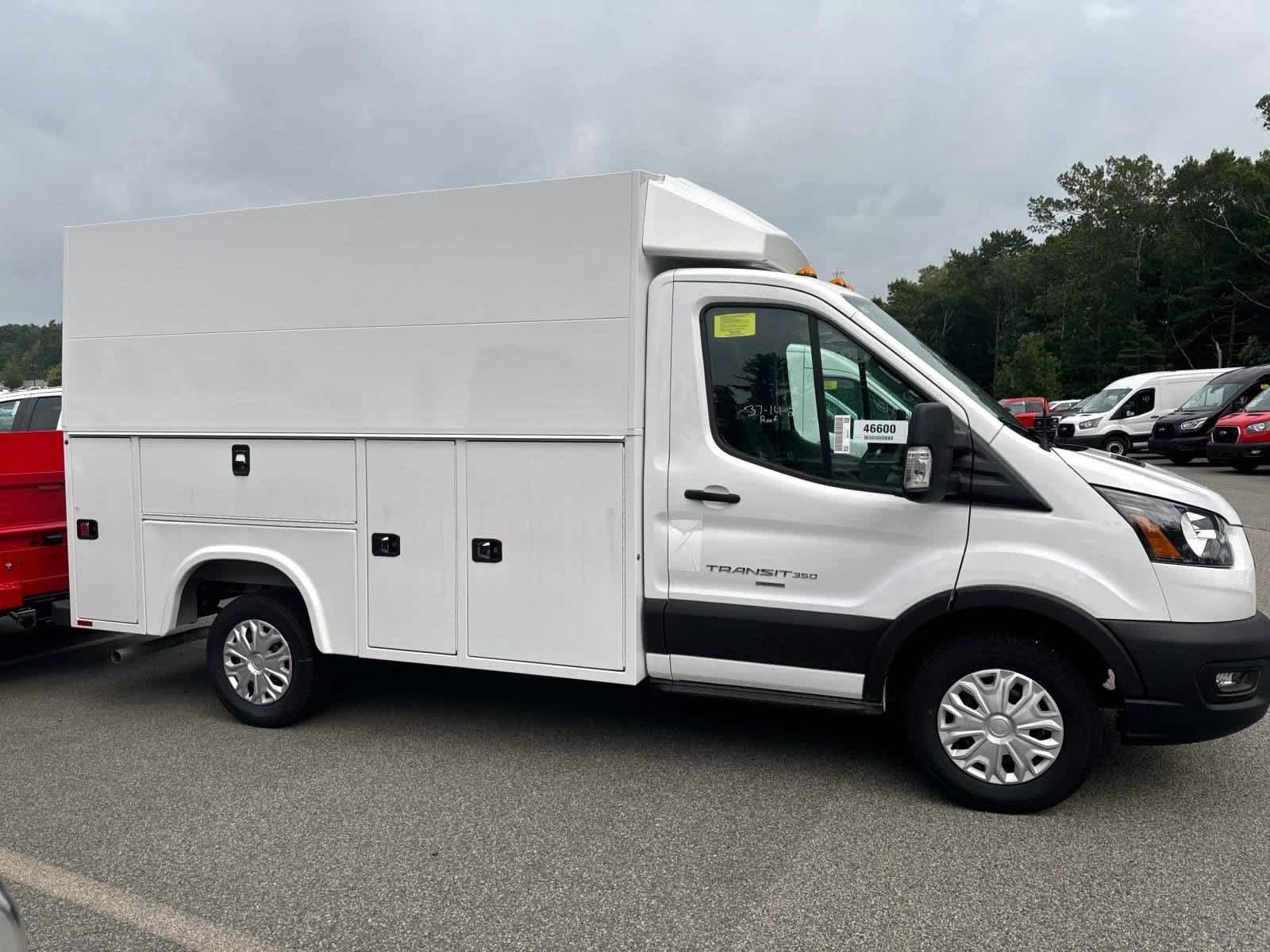 2024 Ford Transit photo 4