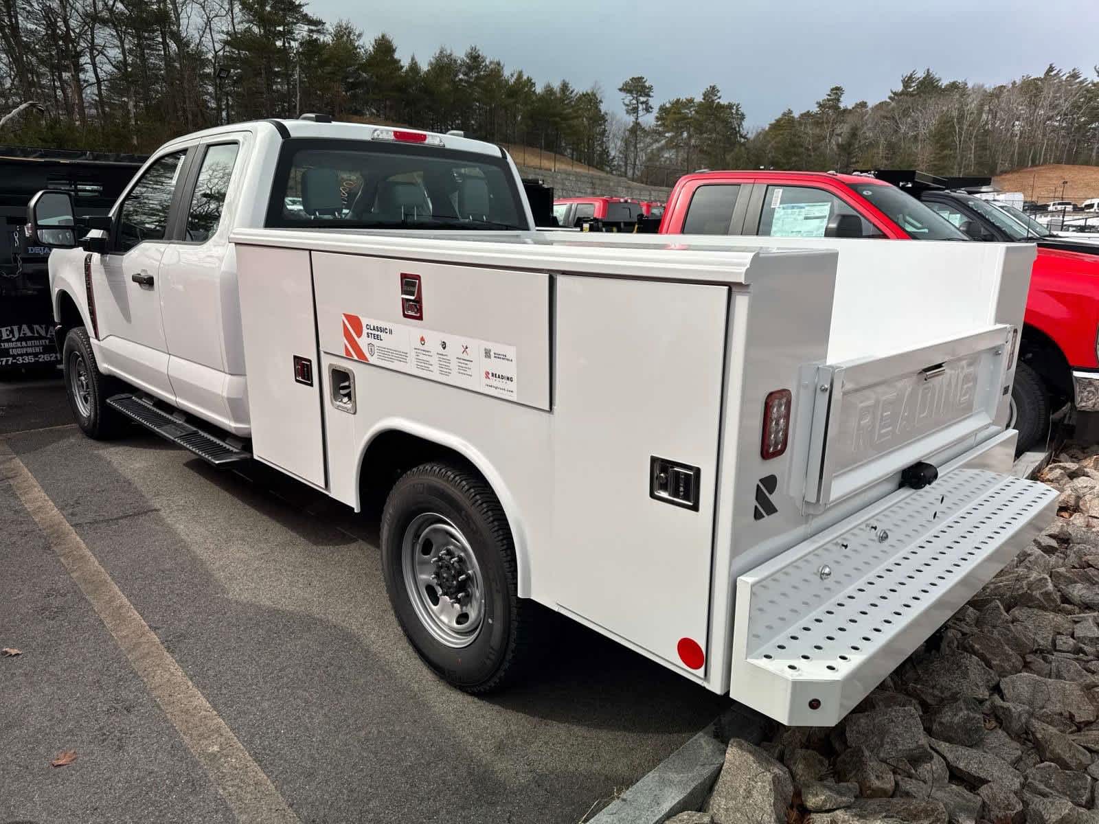 2024 Ford F-250 XL photo 2