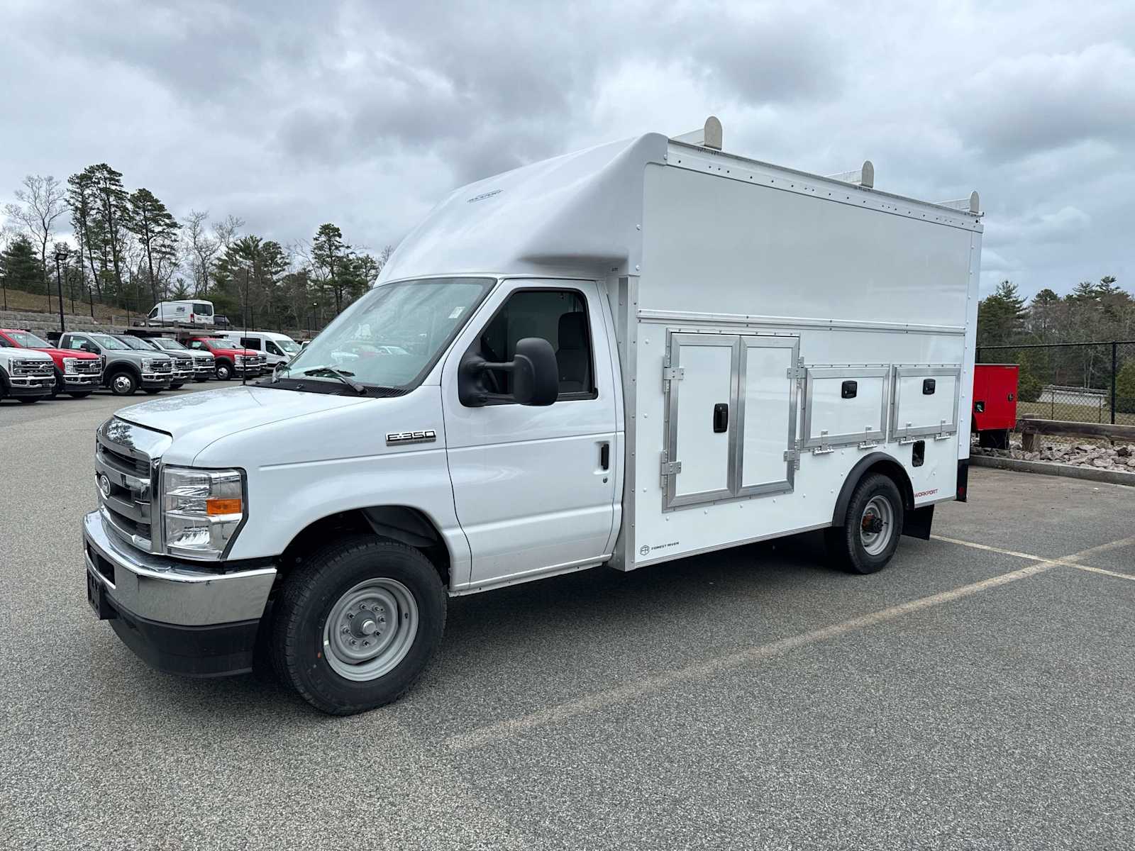2026 Ford E-Series SRW E-350 Super Duty 158 in WB's photo