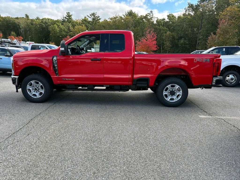 New 2026 Ford F-350 XLT Truck Super Cab