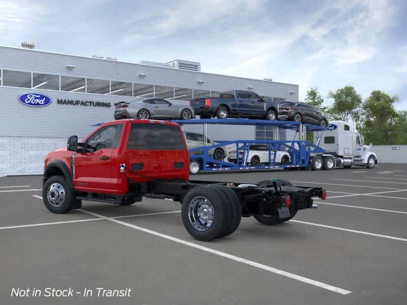 2025 Ford F-600 photo 3