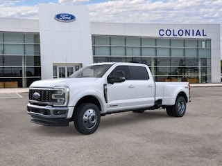 2026 Ford F-450 Lariat 4WD Crew Cab 8 Box Truck Crew Cab