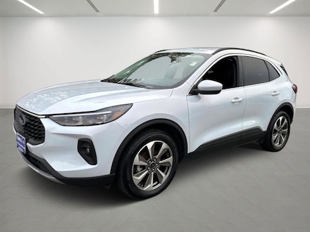 2025 Ford Escape Platinum AWD