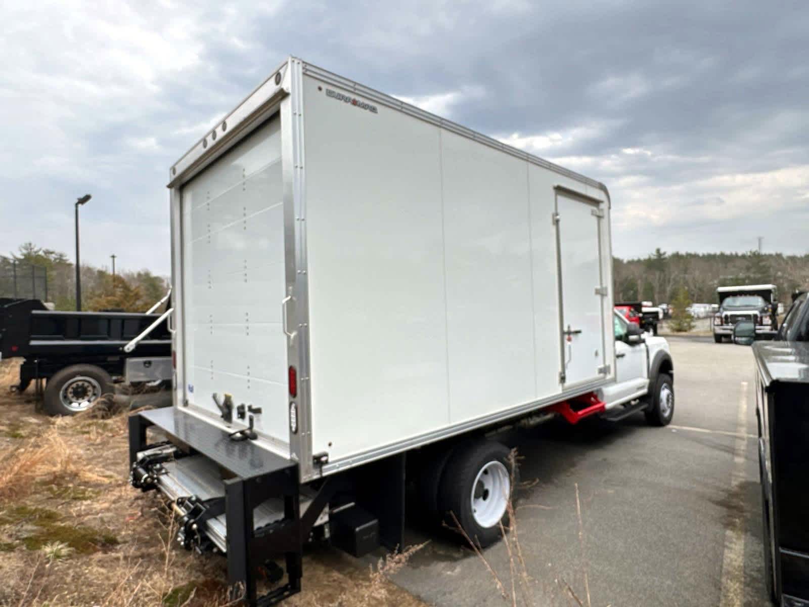 2025 Ford F-600 Super Duty Chassis Cab XL - Photo 4