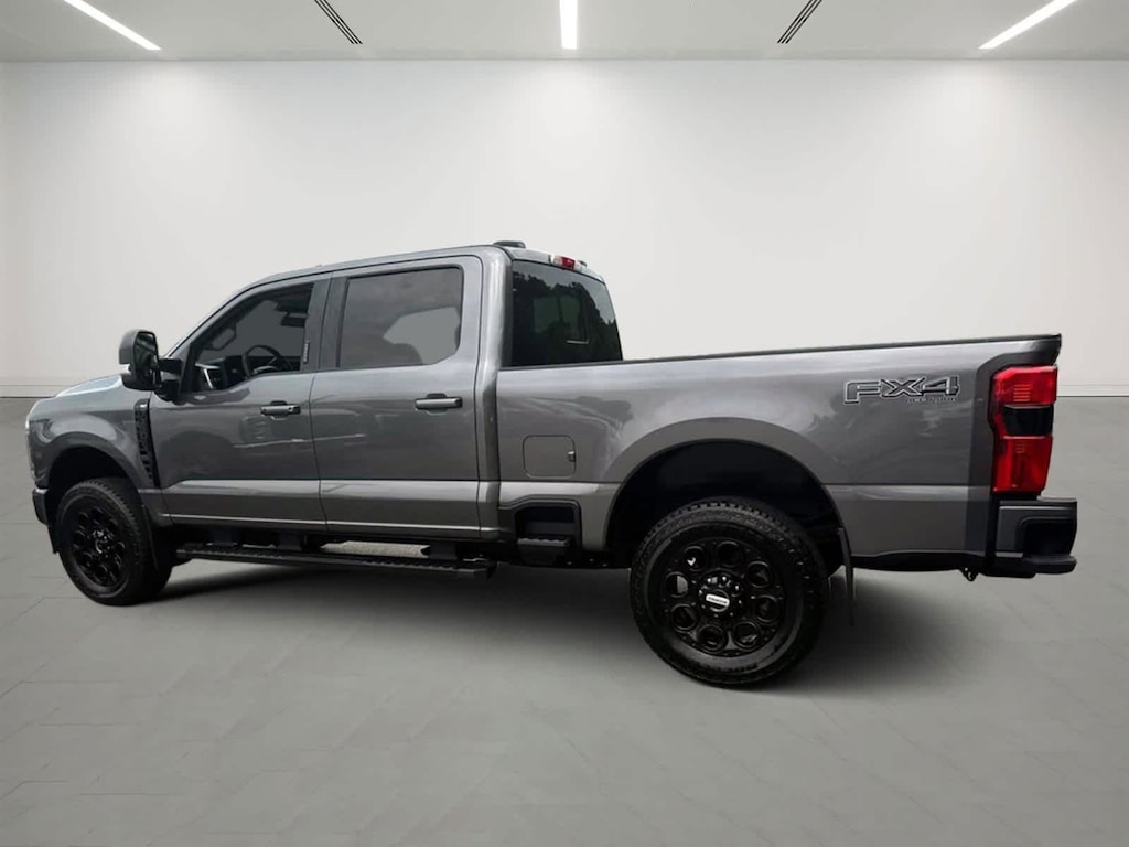 Used 2024 Ford Super Duty F-350 SRW XLT 4WD Crew Cab 6.75 Box 4WD Crew Cab 6.75 Box