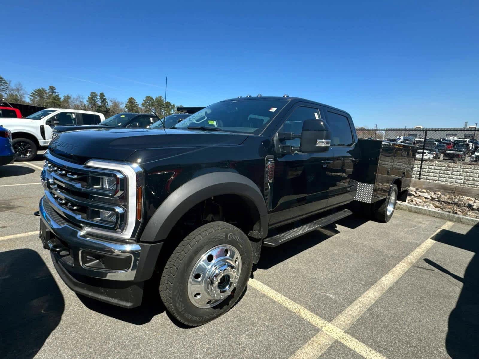 2026 Ford F-550 Lariat 4x4 Crew Cab 179-In DRW's photo