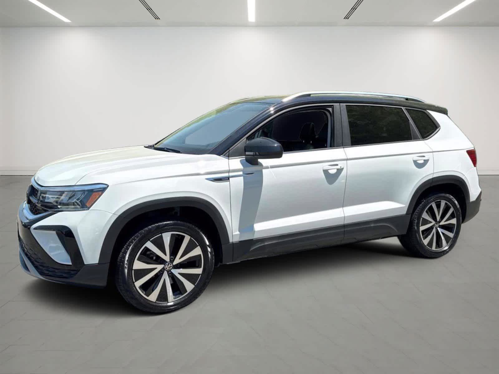 2023 Volkswagen Taos 1.5T SE 4Motion's photo