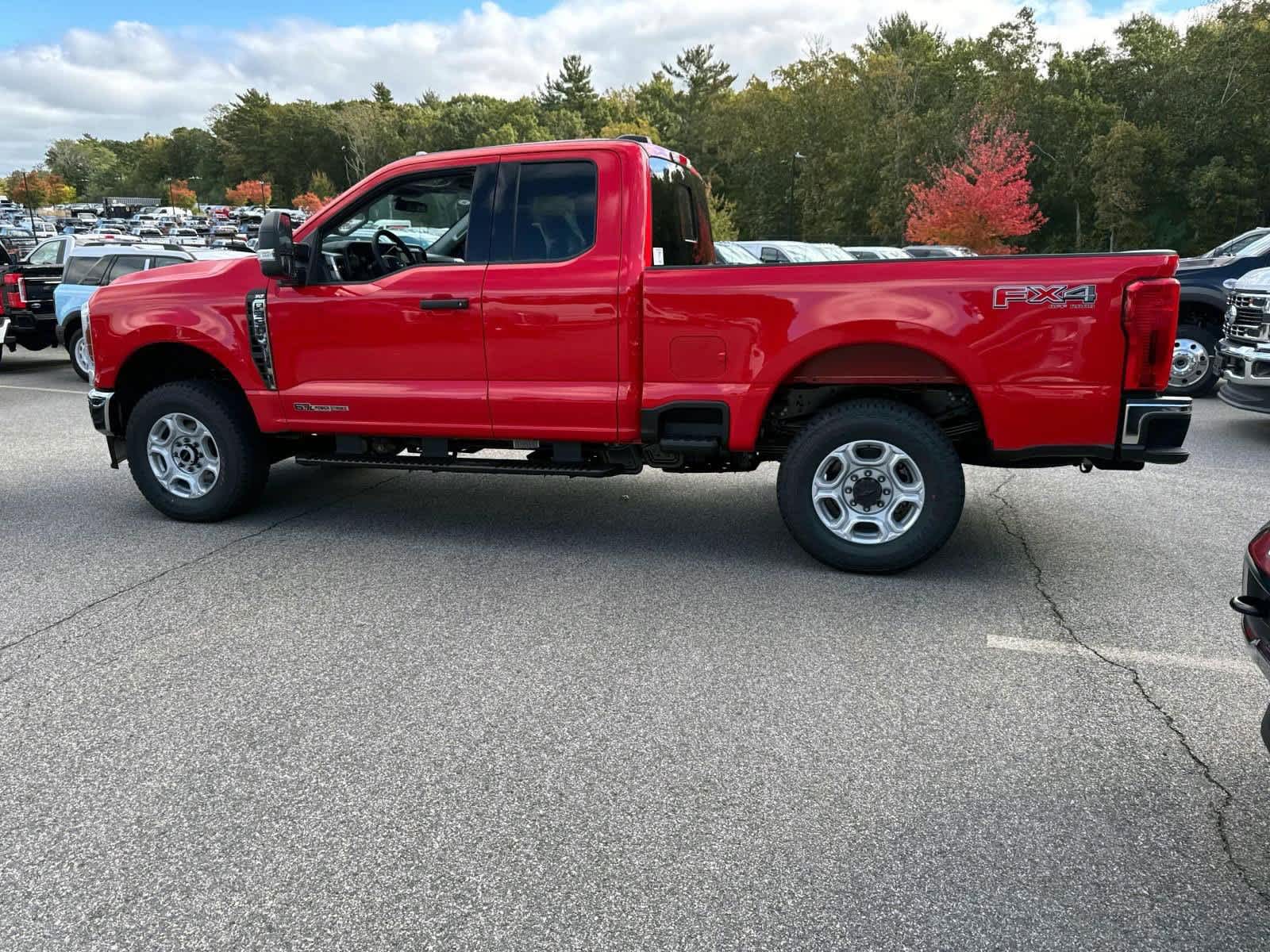 2026 Ford F-350 XLT photo 3