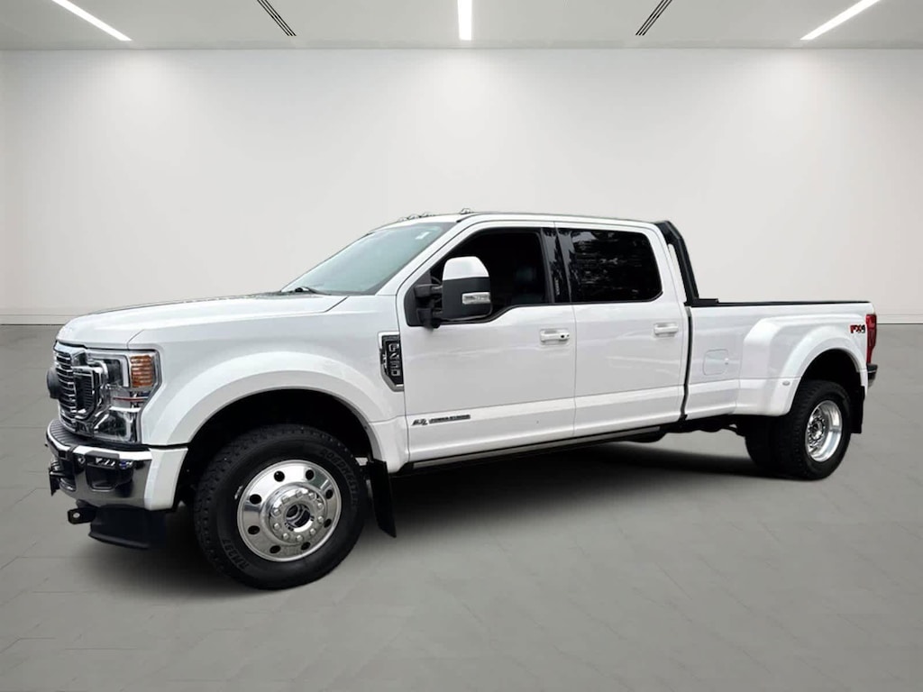 Used 2022 Ford Super Duty F-450 DRW Lariat 4WD Crew Cab 8 Box 4WD Crew Cab 8 Box