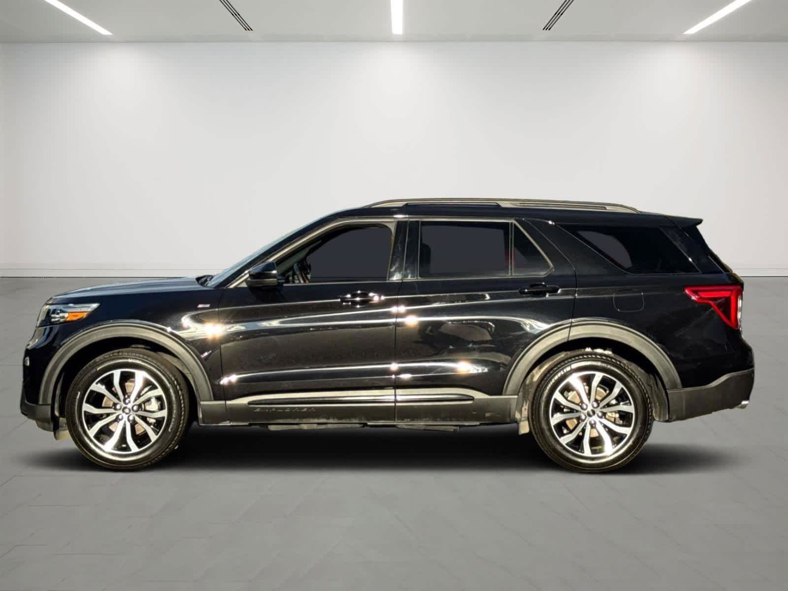 2024 Ford Explorer ST-Line photo 2