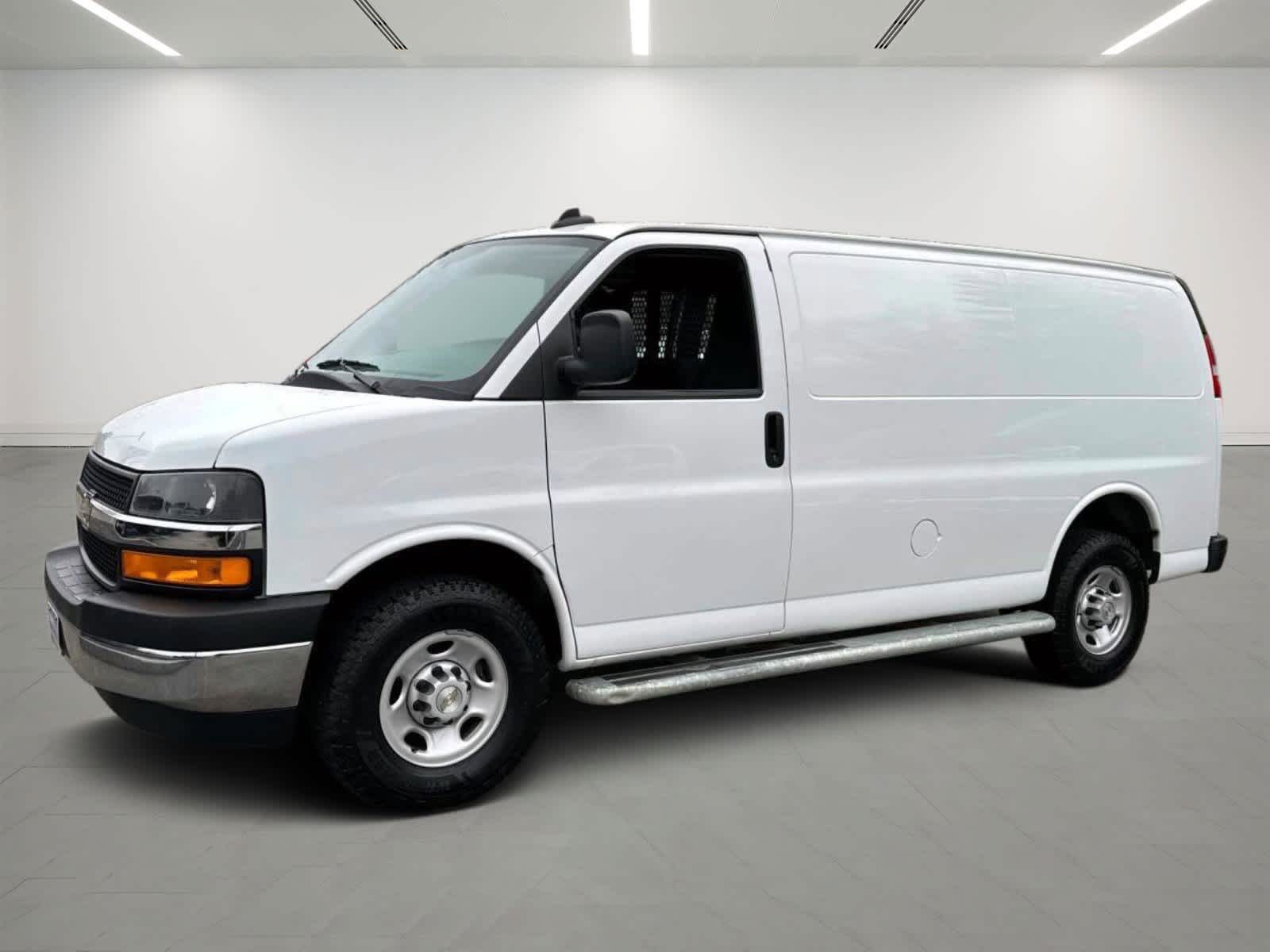 2024 Chevrolet Express 2500 1WT SWB's photo